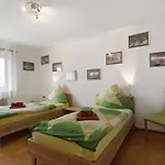Hog , Lägenhet *
