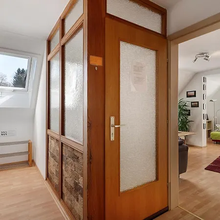 Hog , Apartment *