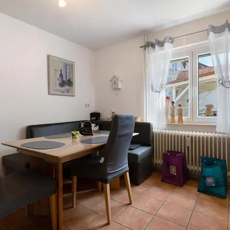 Apartment Hog , Ringsheim